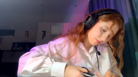 Alice online show from February 9, 3:04 pm