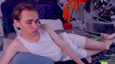 William online show from October 18, 3:11 am