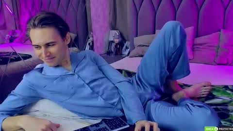 William online show from November 8, 3:20 am