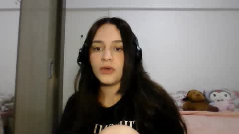 Willow online show from March 28, 2:51 pm