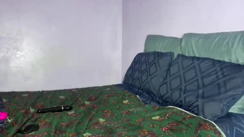 wilmaassylum online show from March 7, 9:20 am