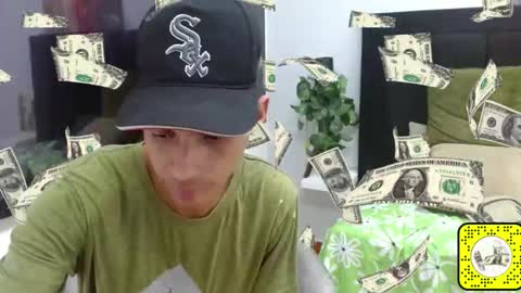 Wiltom online show from December 19, 2:29 am