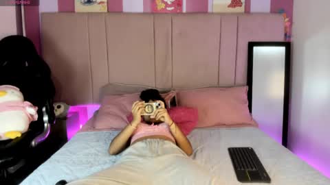  Winnifer Gonzalez  online show from March 6, 7:25 am