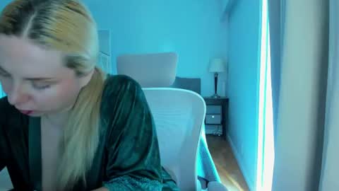 Winter Miracle online show from August 4, 1:23 am