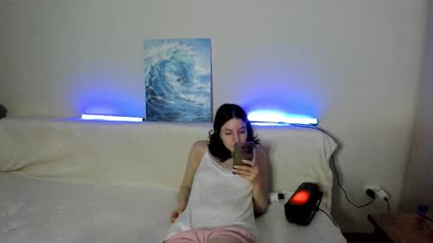 Vika online show from December 17, 1:07 pm