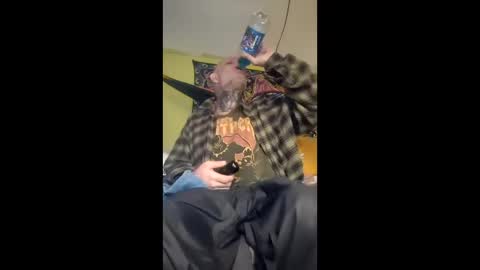 Hippieinwis online show from January 13, 4:53 am