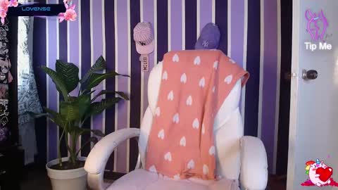 Snapshot of witch_divinne chatting on September 24, 7:53 pm ig WitchDivinne online show from September 24, 7:53 pm