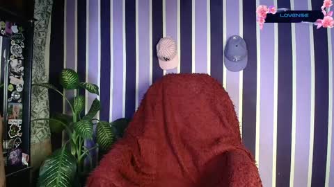 ig WitchDivinne online show from May 11, 1:01 am