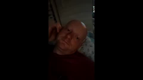 wojciechwojciech38 online show from May 5, 6:46 pm