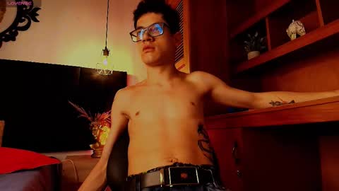  W O L F  online show from October 6, 11:50 am