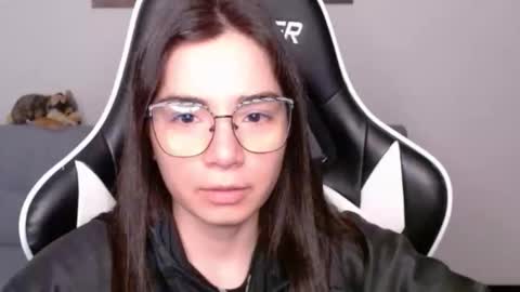 Alex online show from April 19, 2:12 am