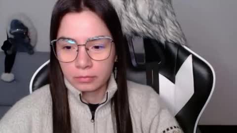 Alex online show from December 14, 2:29 am