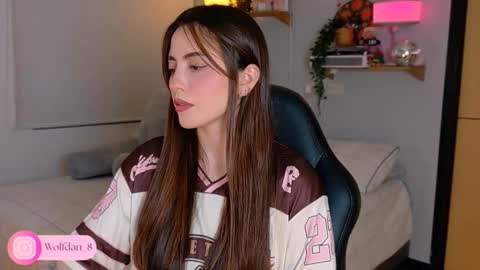   online show from November 28, 1:35 am