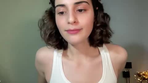 Stia online show from March 5, 5:39 pm