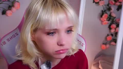 wow_angel online show from July 18, 6:04 am