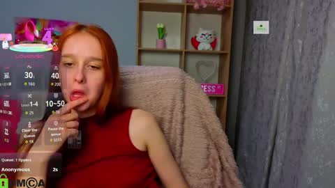 wow_emma_ online show from March 31, 3:34 pm