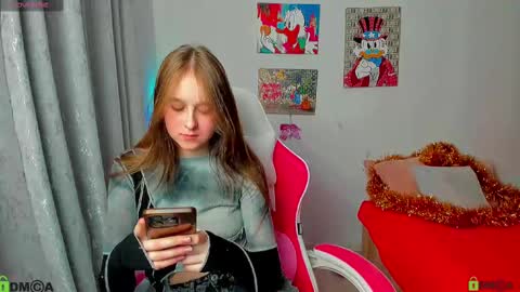 wow_emma_ online show from December 25, 4:43 pm