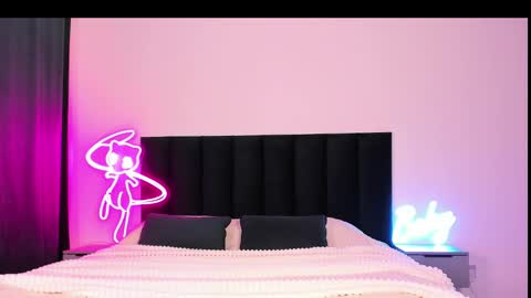 Emi online show from March 11, 5:02 am