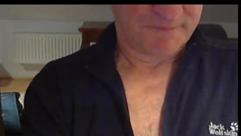 Wuki online show from April 11, 8:35 pm