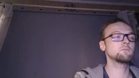 wulffi95 online show from March 2, 2:51 am