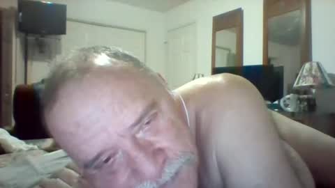 wvmountainlover online show from March 11, 2:10 am