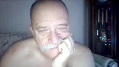 wvmountainlover online show from December 17, 3:39 am