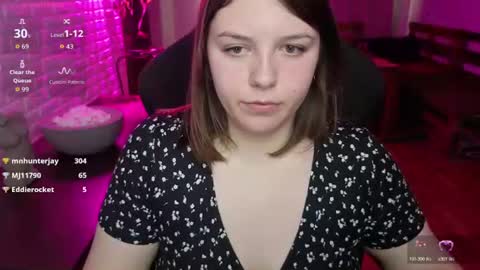 LOVE NERDS ONLY online show from June 24, 4:19 am