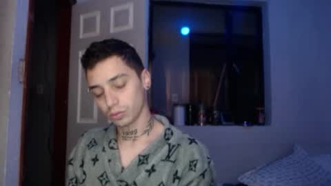 xalejo_max online show from November 4, 11:33 am