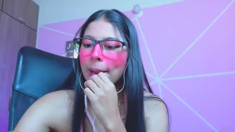 XALLYSONX online show from May 14, 4:16 pm
