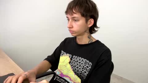 Xam online show from March 4, 8:27 pm