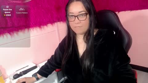 xander_taylor_ online show from November 27, 10:17 pm