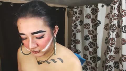 Nira   NOT INTO CHEAP GUYS  online show from January 25, 10:07 pm