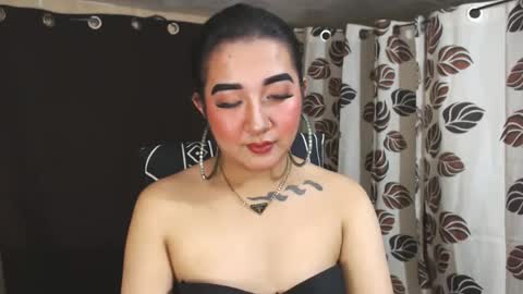 Nira   NOT INTO CHEAP GUYS  online show from January 23, 11:58 pm