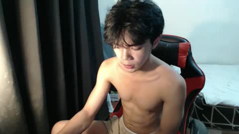 xaviar20 online show from April 18, 10:28 am