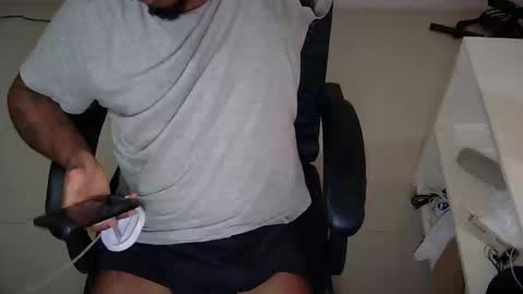 Xavier Miller online show from November 2, 3:39 am