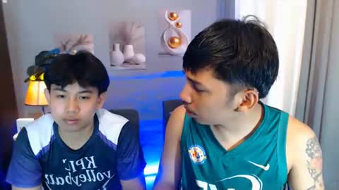 Charlie online show from April 6, 7:20 am