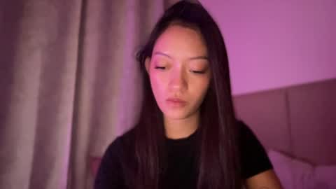 Sachi Cy online show from April 14, 2:42 pm