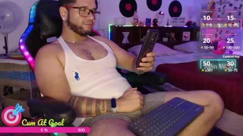 Xein Independent Model online show from May 23, 5:03 am