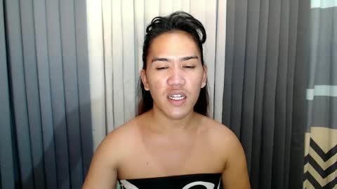 Snapshot of xhugejerkingtransx chatting on January 31, 8:01 am GWEN THOMPSON .......   online show from January 31, 8:01 am