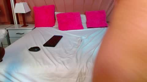 Ximena Butterfly online show from January 16, 1:47 am