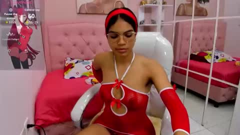 Ximena Ruiz  online show from November 27, 1:19 pm