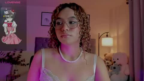 camila online show from April 18, 9:59 pm