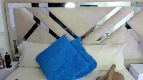 Xime  online show from January 9, 3:01 am