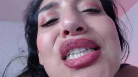 ximena suarez online show from February 7, 8:01 am