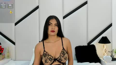 ximenacosta online show from May 4, 12:44 pm