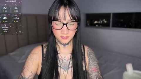 xisisxx online show from March 12, 12:36 am