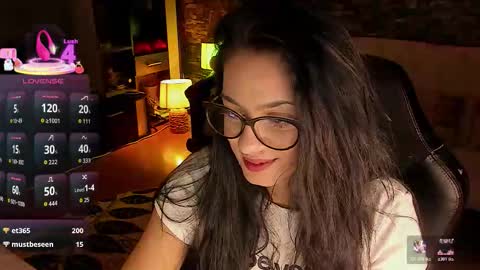 Lara online show from January 12, 11:56 pm