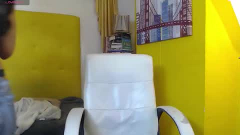 lunna online show from November 13, 7:49 pm