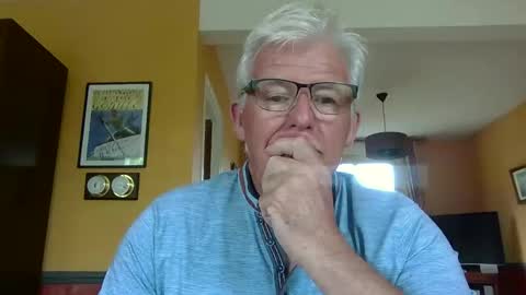 xmaeg3 online show from June 1, 8:37 am