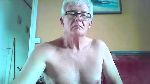 xmaeg3 online show from November 6, 9:34 am